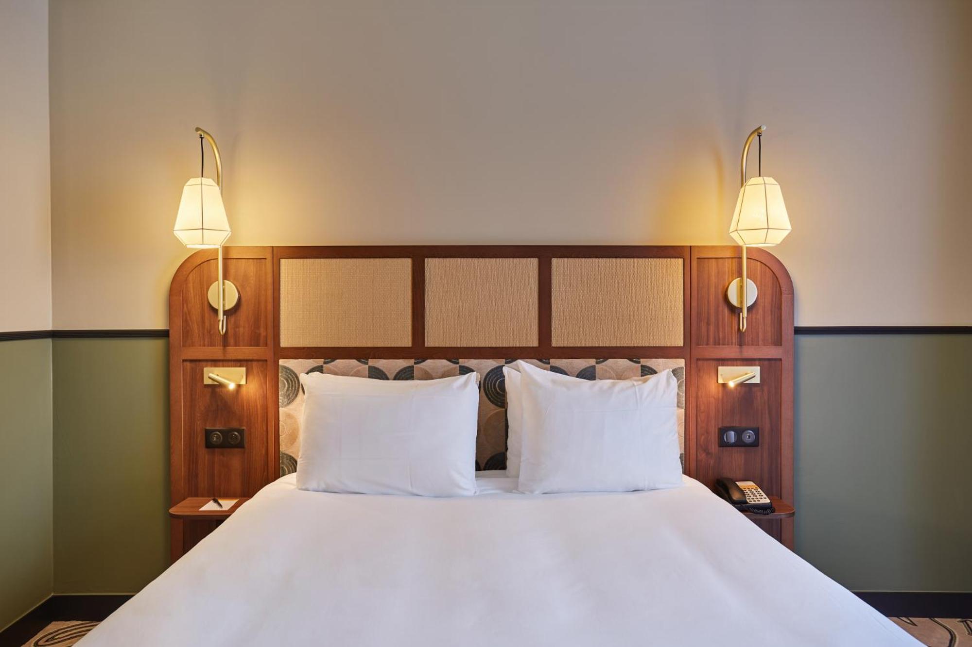 Voco Paris - Porte De Clichy By Ihg Exterior photo