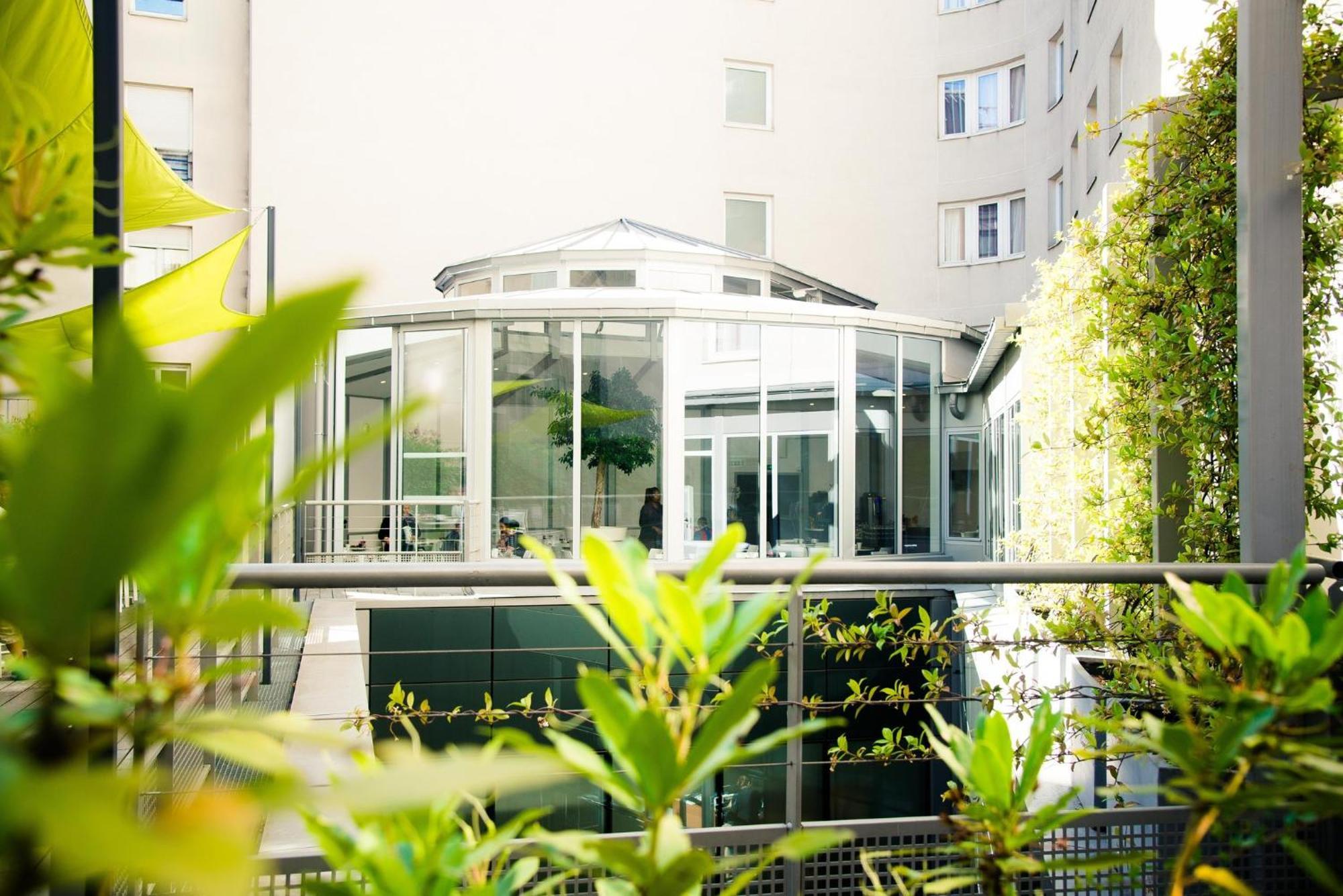 Voco Paris - Porte De Clichy By Ihg Exterior photo
