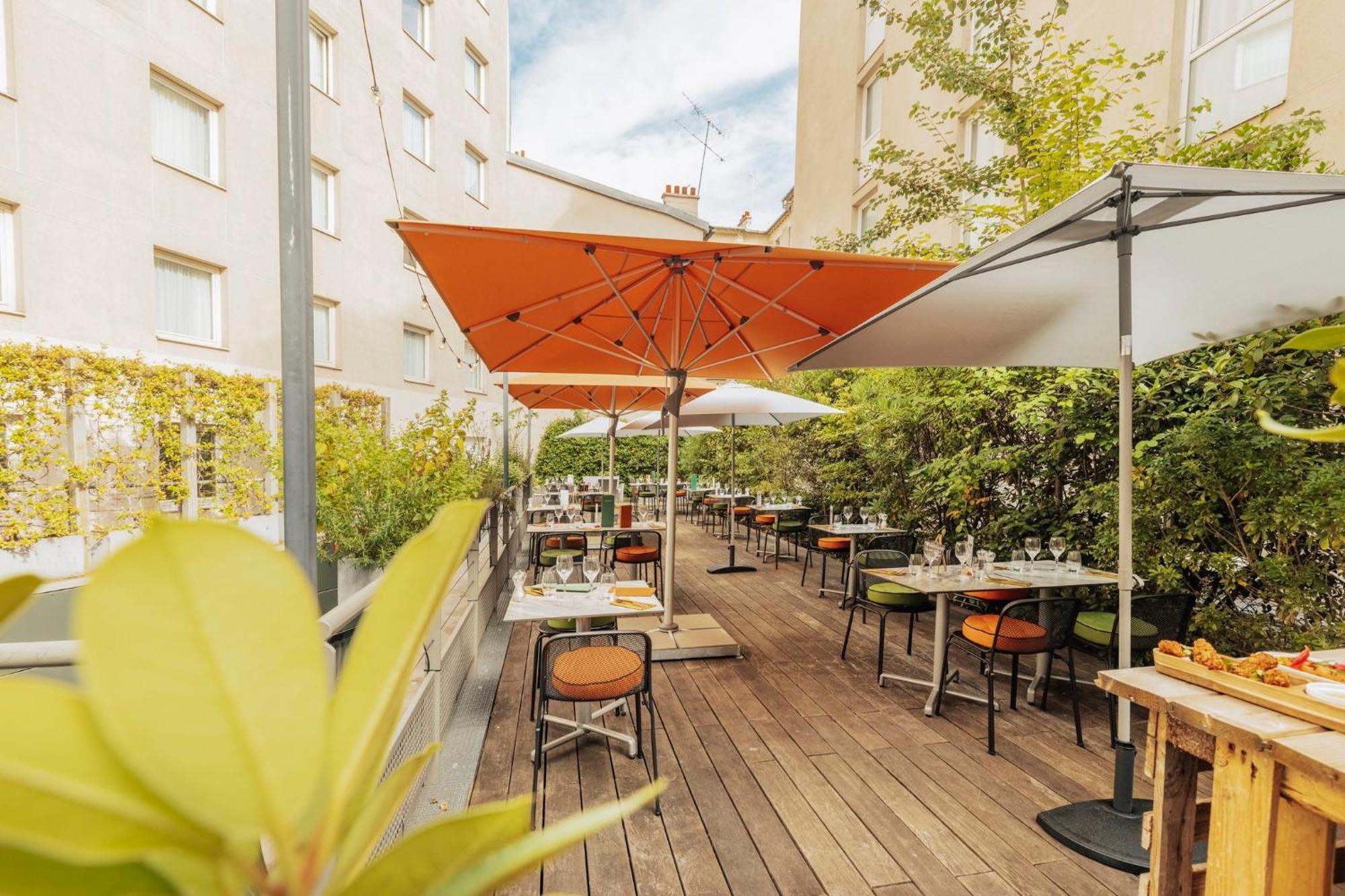 Voco Paris - Porte De Clichy By Ihg Exterior photo
